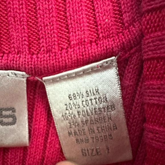 🌺 5 X 25 🌺Chico's Red Sleeveless Turtleneck Sweater  Size 1 or M - Picture 4 of 6